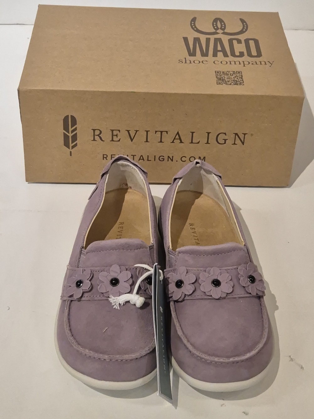 Siesta Flower Slip on Revitalign Size 5B